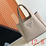 スーパーコピーブラダバッグ